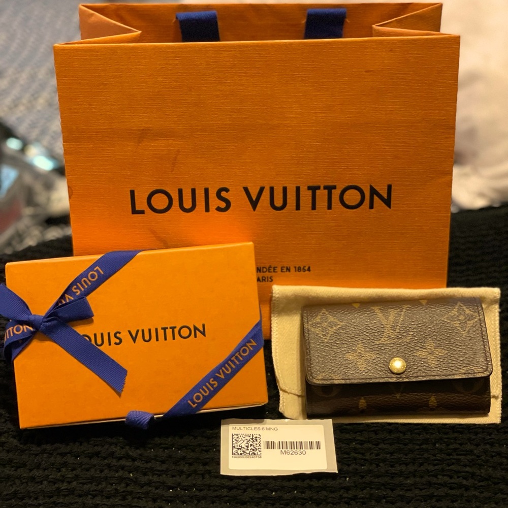 Louis Vuitton Key Holder